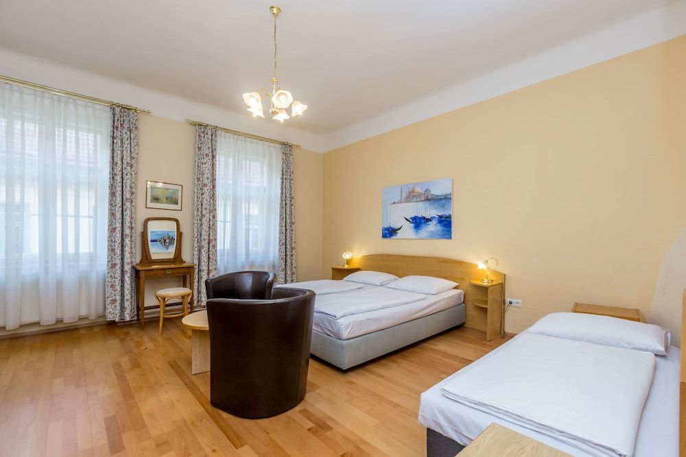 undefined Hotel Graf Stadion 4