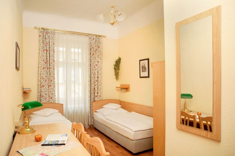 undefined Hotel Graf Stadion 2