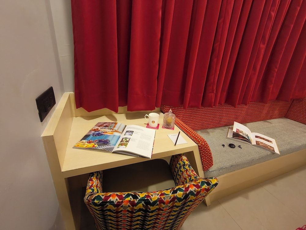 Ginger Pondicherry Standard Room Twin Bed 13