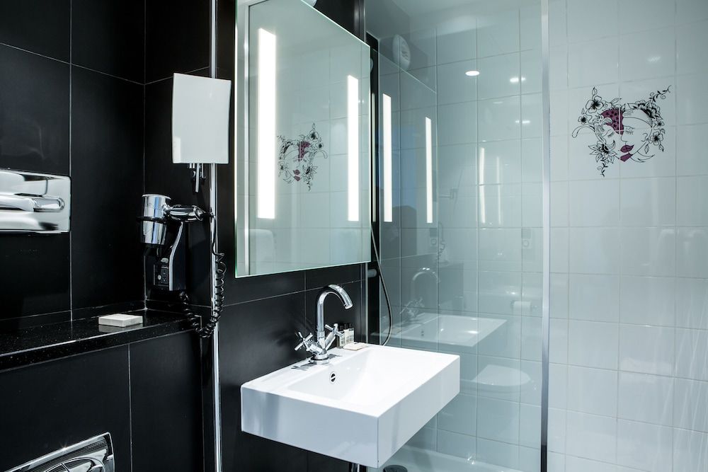 Le General Hotel Classic Double or Twin Room 12