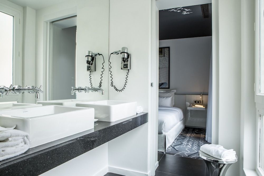 undefined Le General Hotel 4