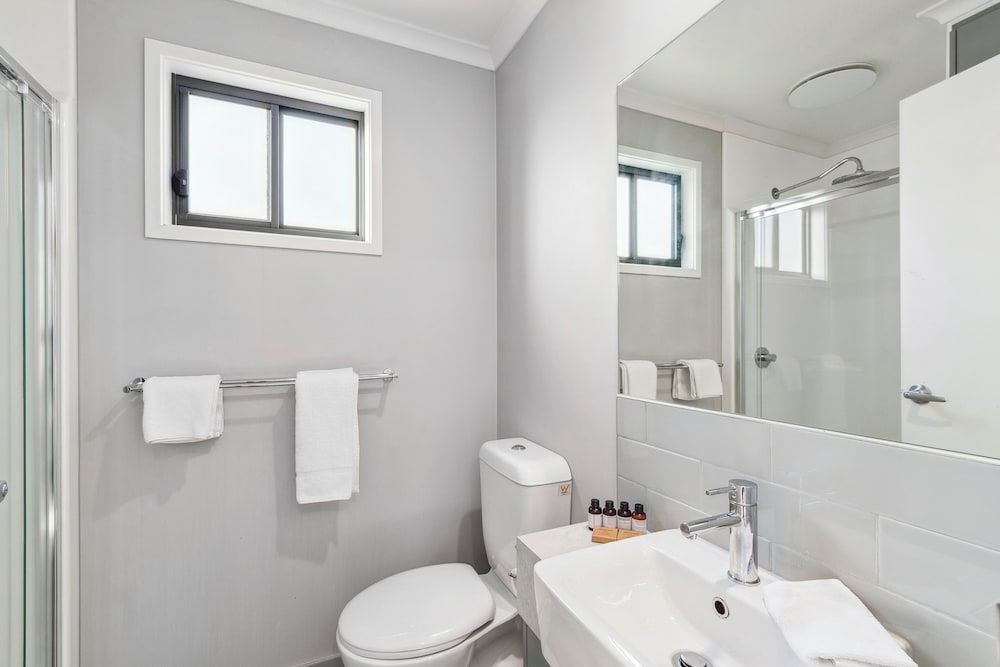 Batemans Bay Marina Resort Superior 2 Bedroom Cabin 6