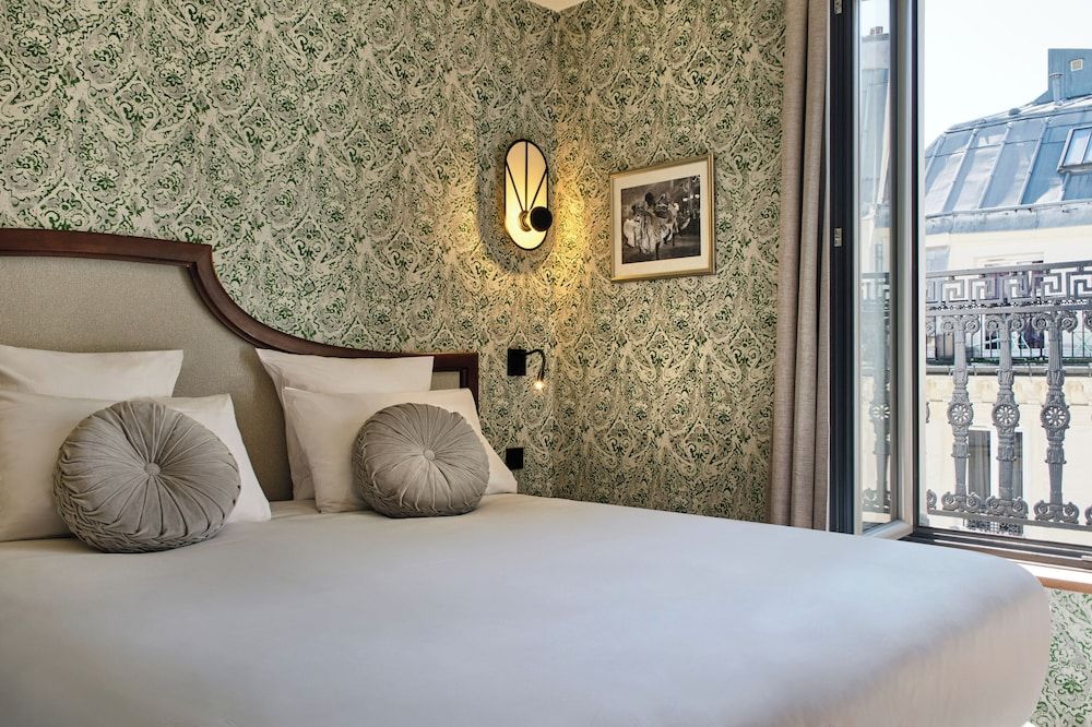 Hôtel Josephine by Happyculture Double Room 2