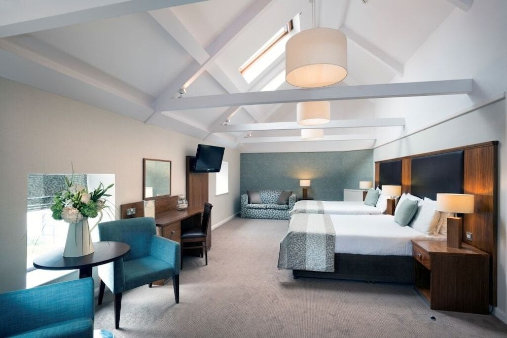 Hellaby Hall Hotel, BW Signature Collection Family Room, Multiple Beds, Non Smoking 2