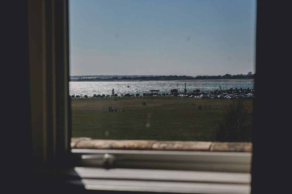 The Queens Hotel Large Double Room, Sea View 2