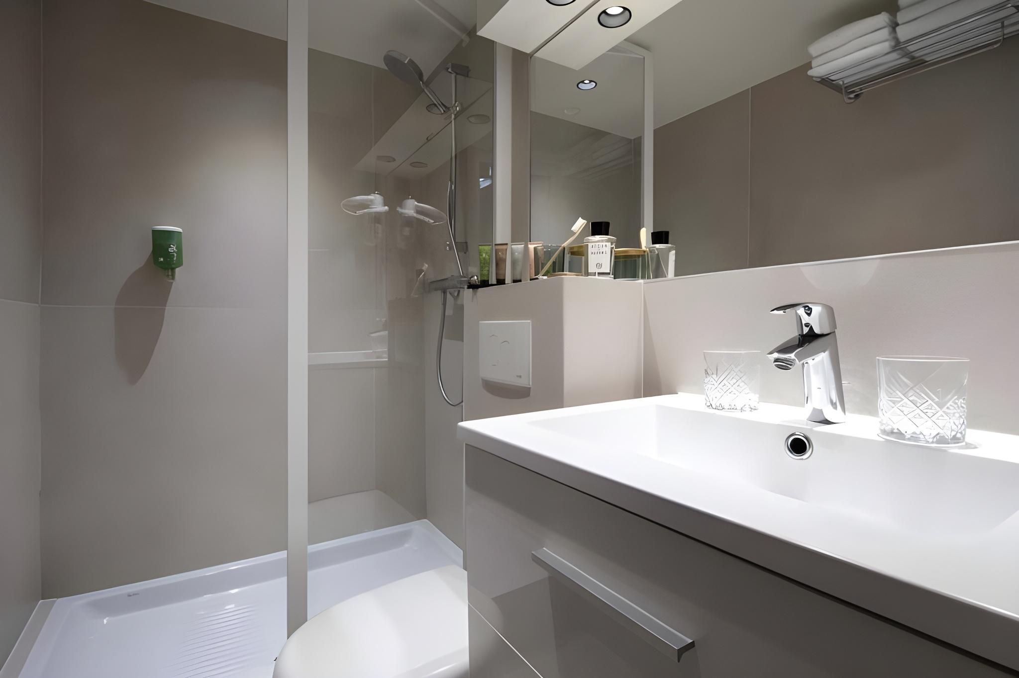 Hotel Brady – Gare de l’Est Classic Room 3