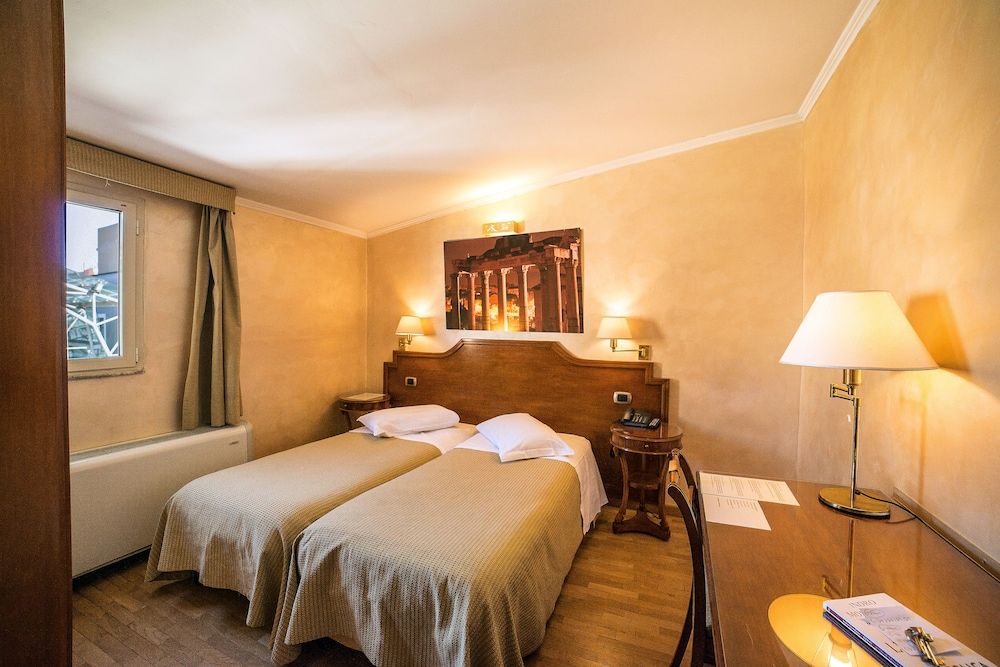 Hotel Kent Classic Double Room 8