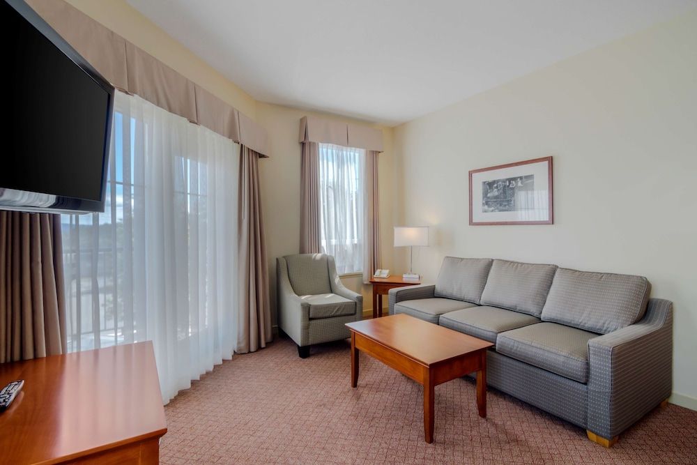 Best Western Plus Chemainus Inn Suite, Multiple Beds, Non Smoking, Kitchenette (with Sofabed) 3