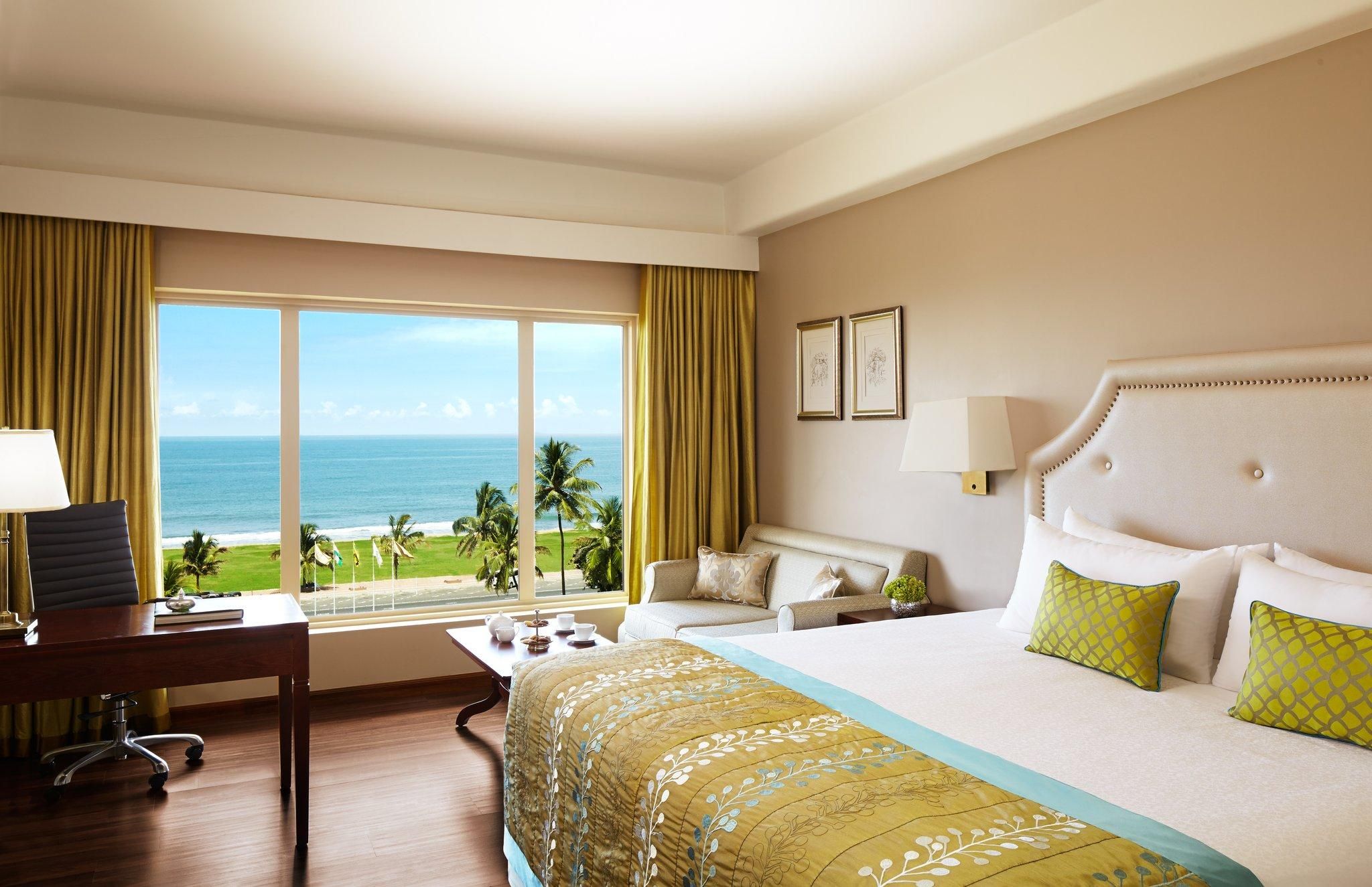 Deluxe Room Ocean View Queen Bed