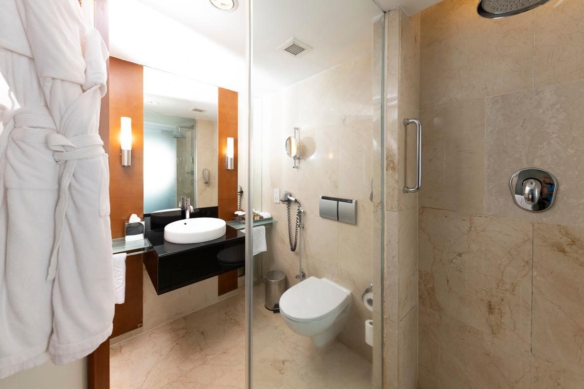 Deluxe Room Ocean Facing Twin Bed