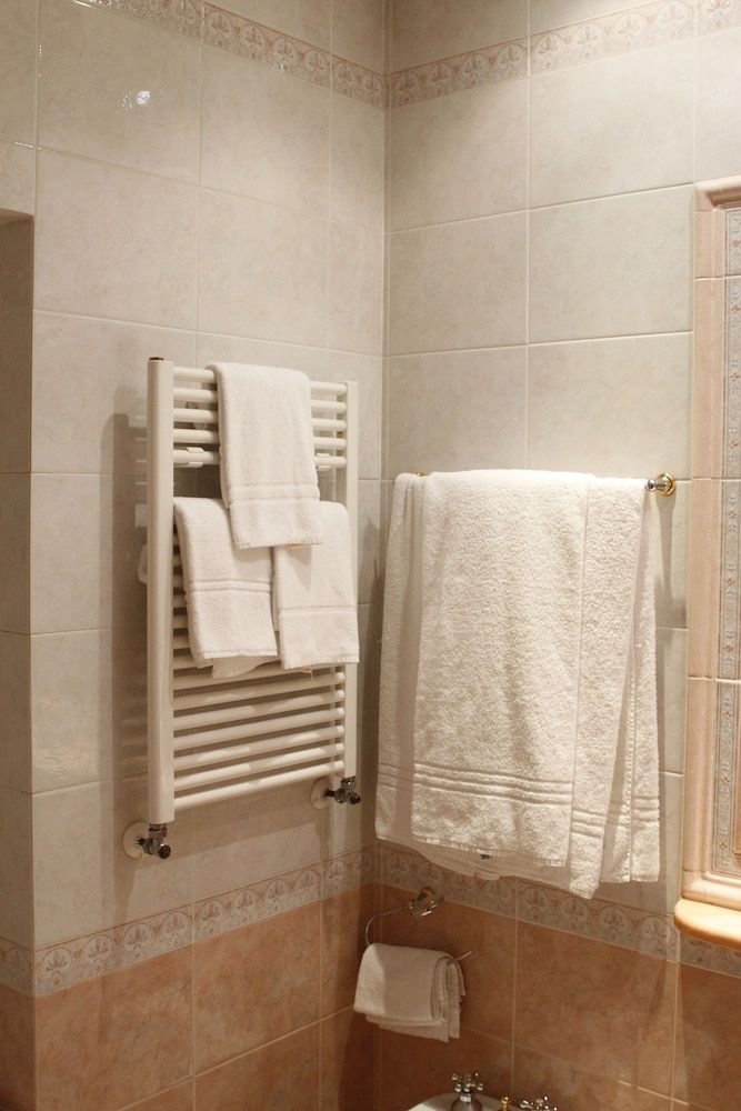 undefined Pace Helvezia 9