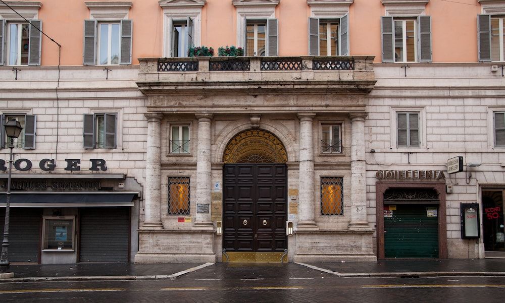 undefined Magnifico Rome 4