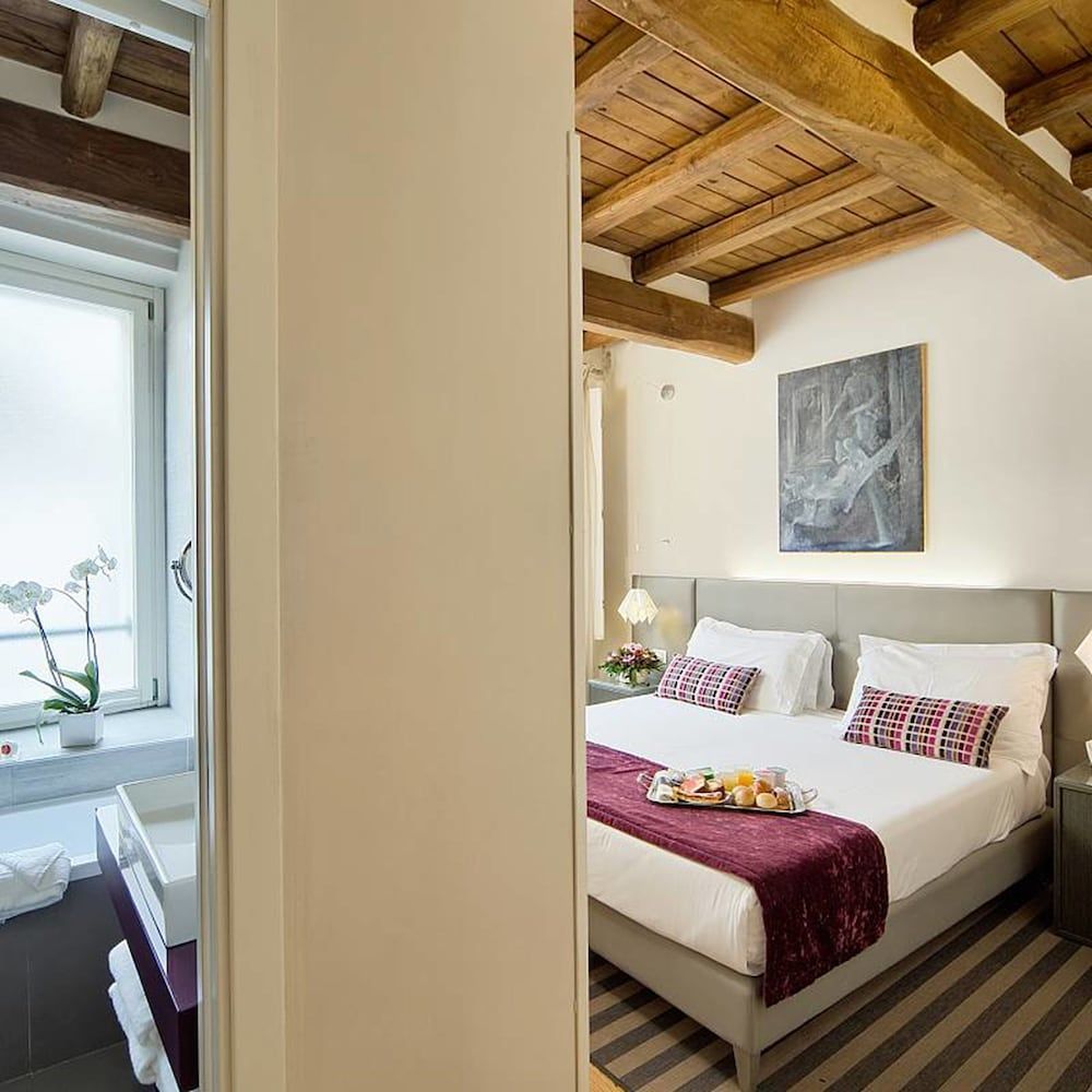 undefined Trevi Palace Luxury Inn 8