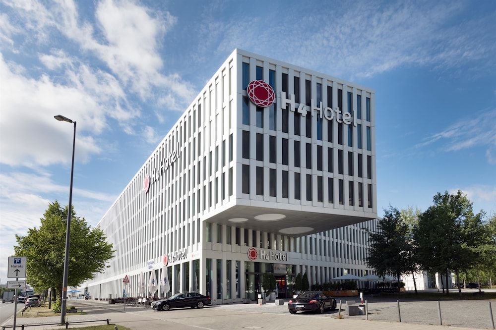 undefined H4 Hotel München Messe