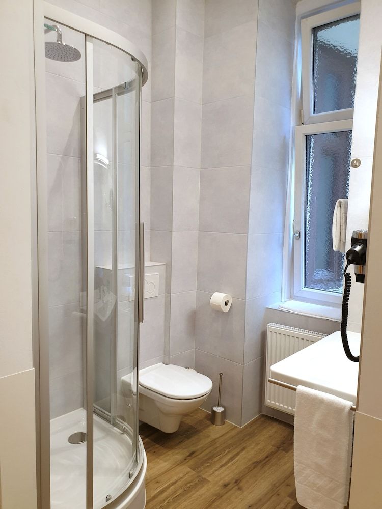 undefined Hotel Zipser 9