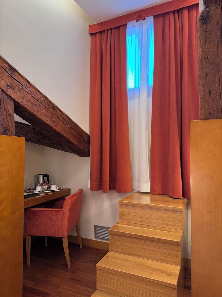 Ruzzini Palace Hotel Attic Room 25