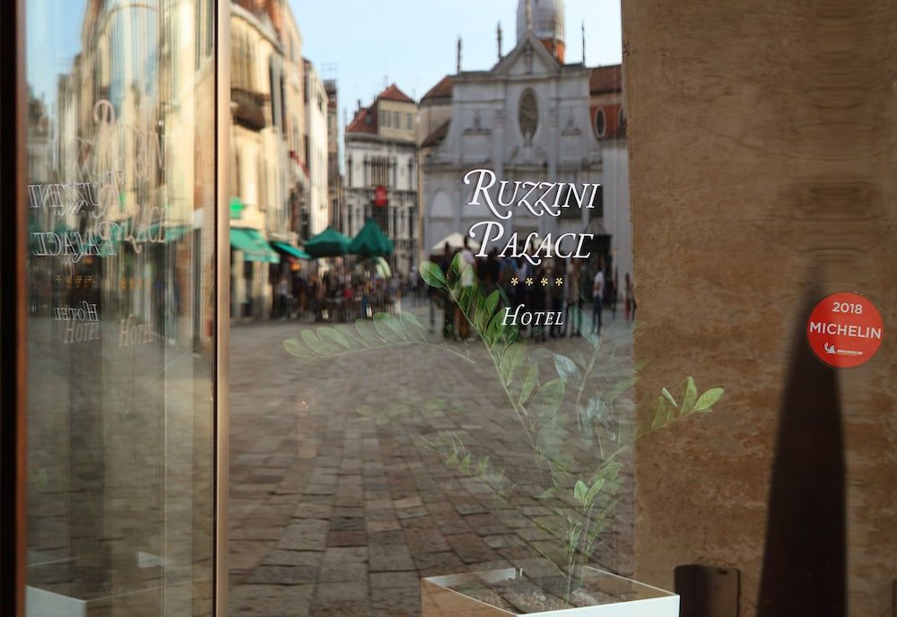 undefined Ruzzini Palace Hotel 9