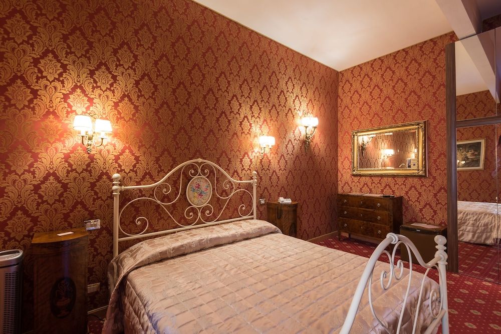 Residenza Ave Roma Double Room 10