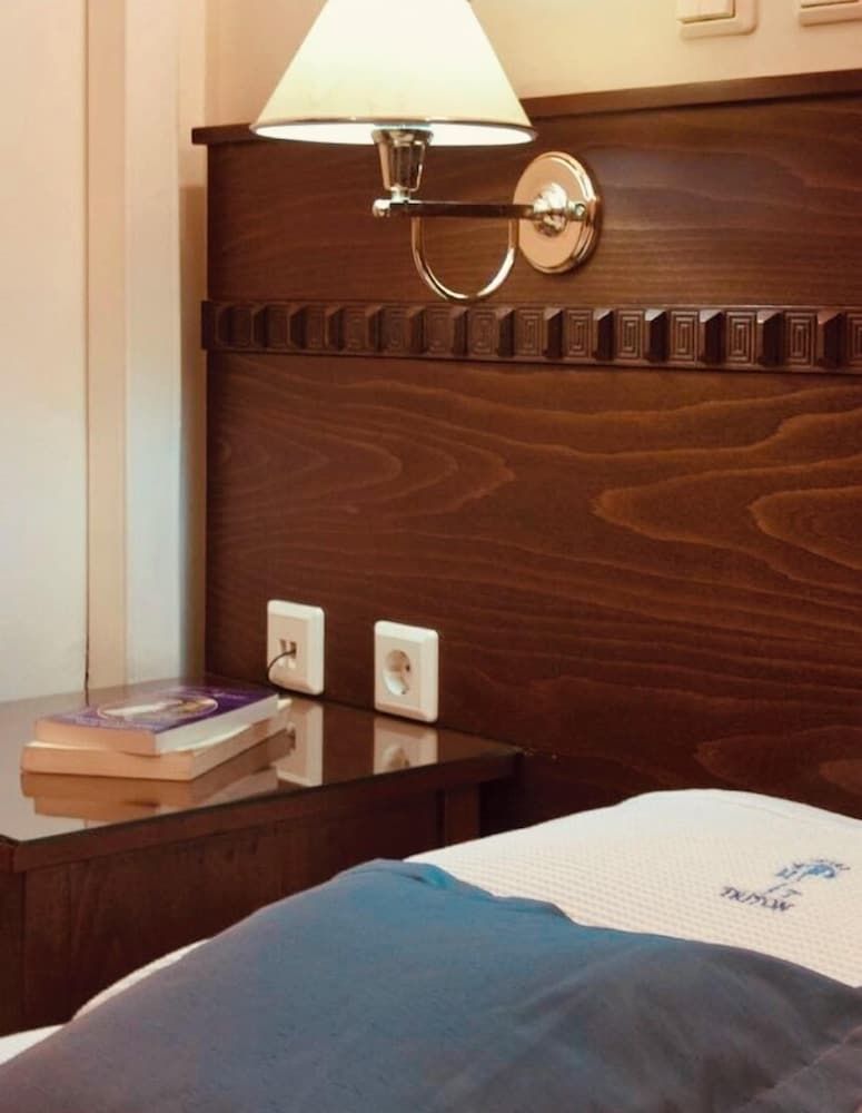 Hotel Triton Economy Double or Twin Room (no Balcony) 4