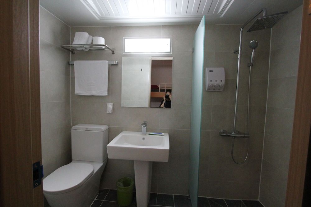 B my guesthouse - Hostel Room, 2 Bedrooms (1 Bunk Bed) 3