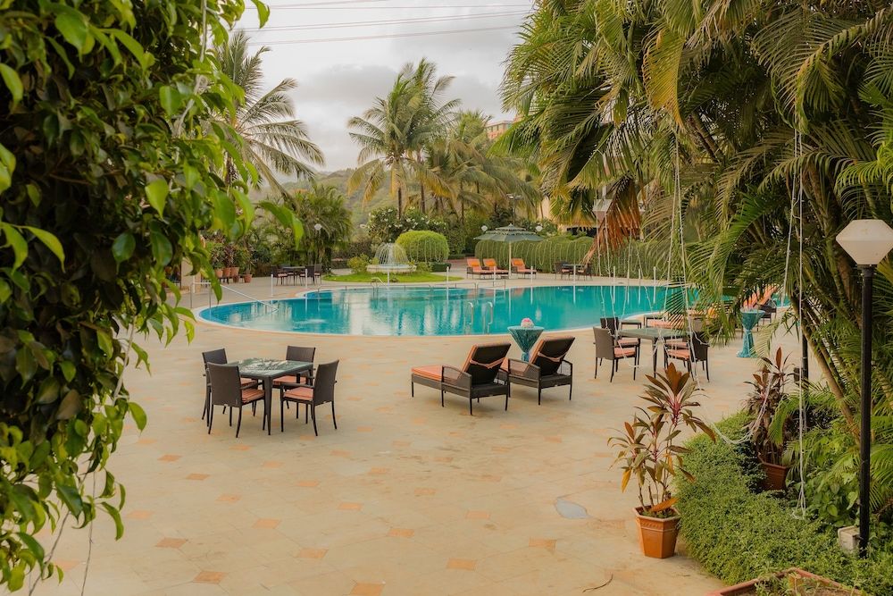 The Residence Hotel & Apartments
