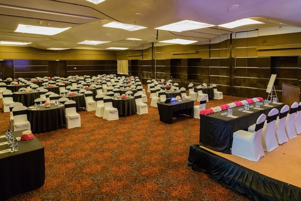 The Residence Hotel & Apartments