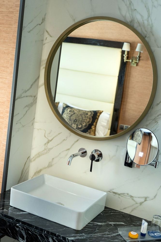 Hotel Mirador de Chamartin Deluxe Double Room 13