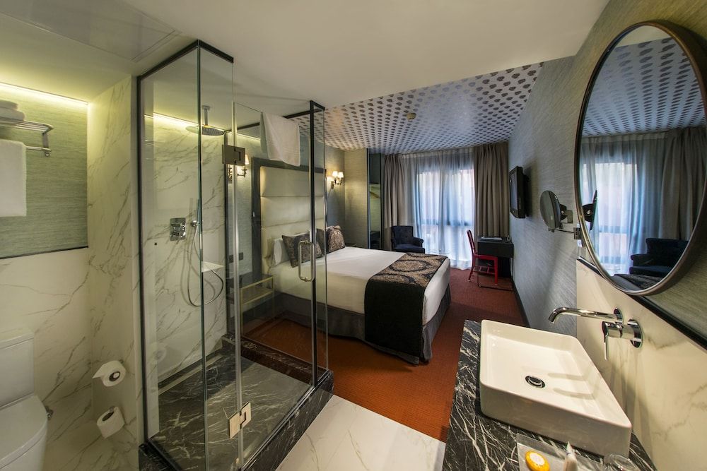 Hotel Mirador de Chamartin Deluxe Double Room 3