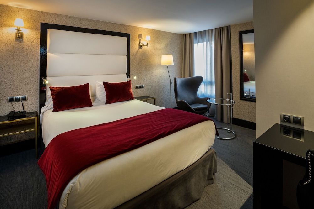 Hotel Mirador de Chamartin Deluxe Double Room 7