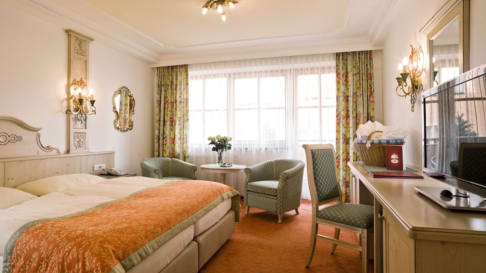 undefined Hotel Tirolerhof 3