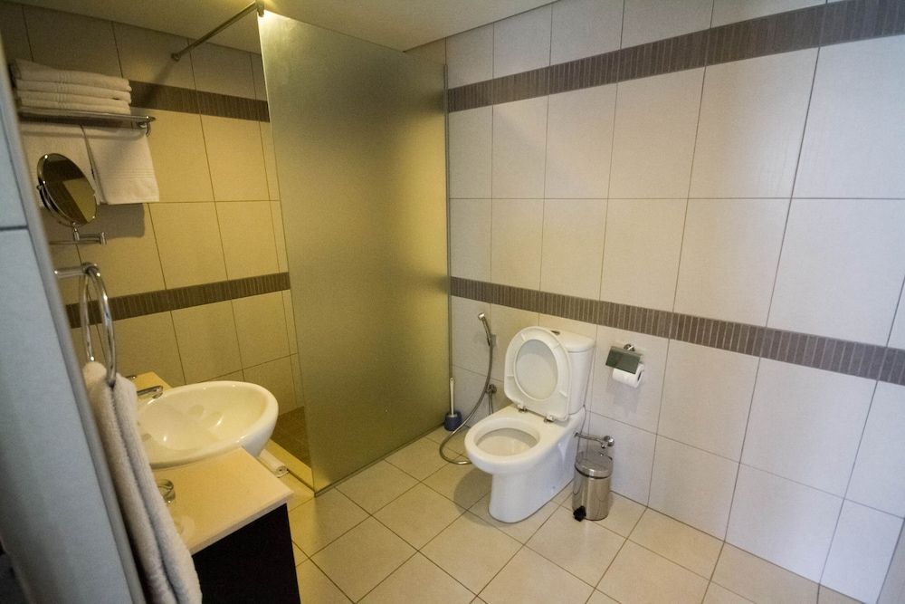 Mount Meru Hotel Junior Family Suite 6