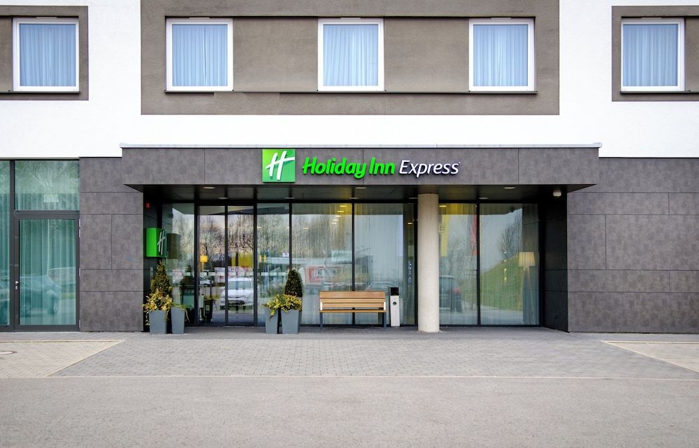 undefined Holiday Inn Express Friedrichshafen by IHG 9