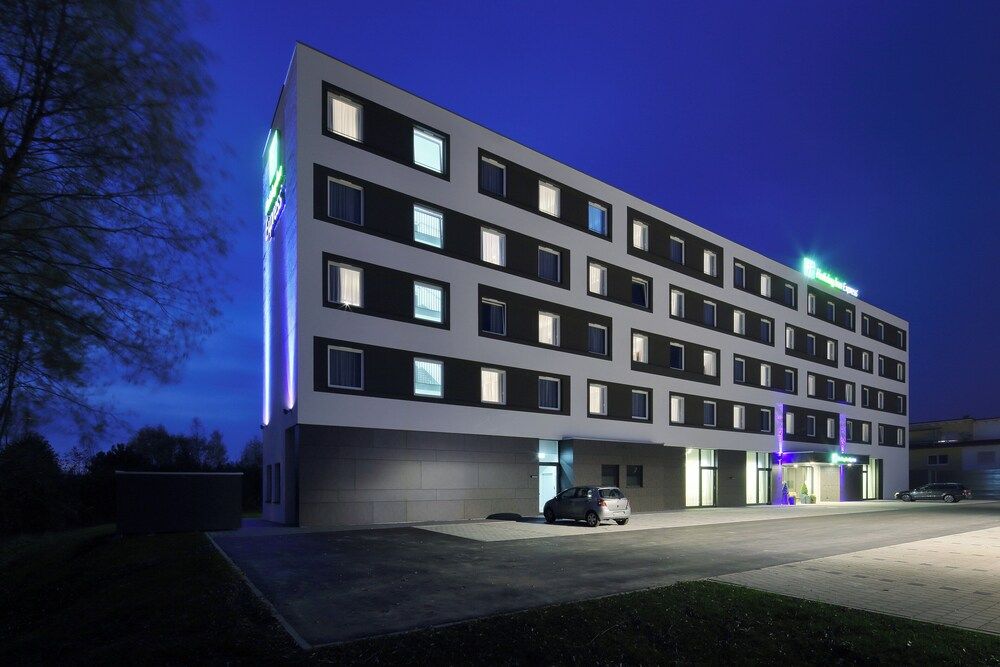 undefined Holiday Inn Express Friedrichshafen by IHG 10