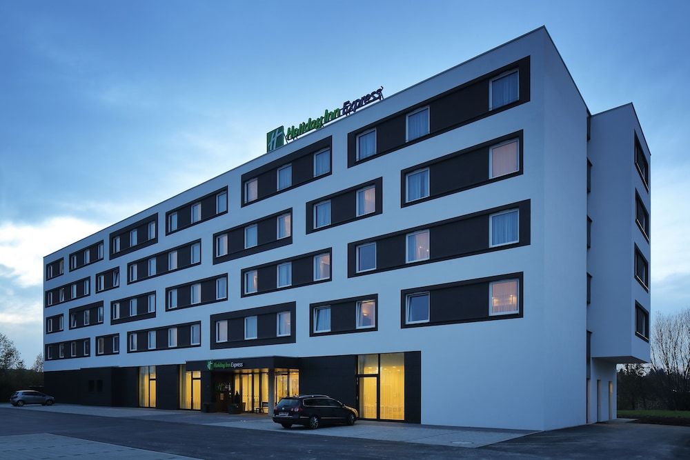 undefined Holiday Inn Express Friedrichshafen by IHG 5