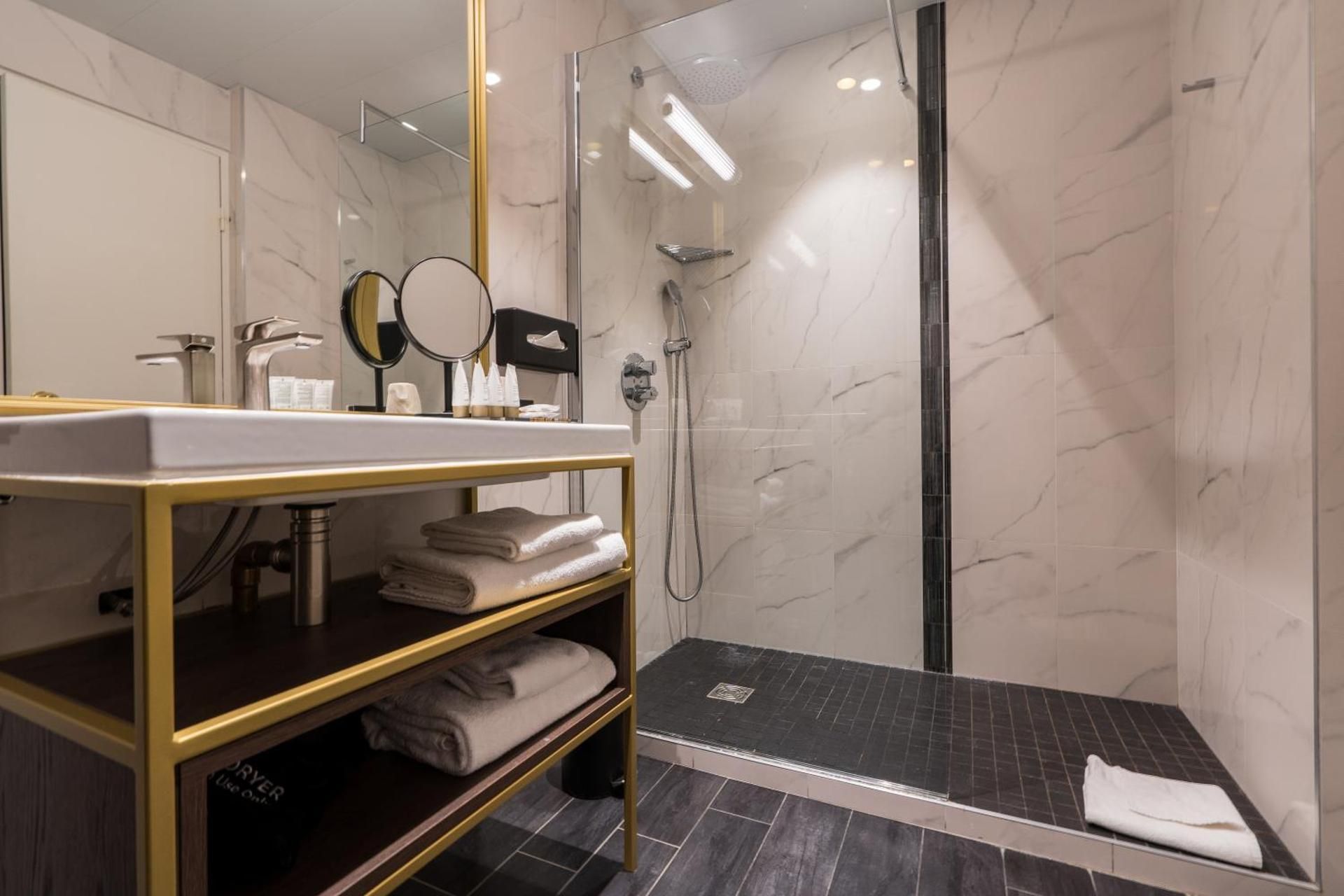 Classic Single Room