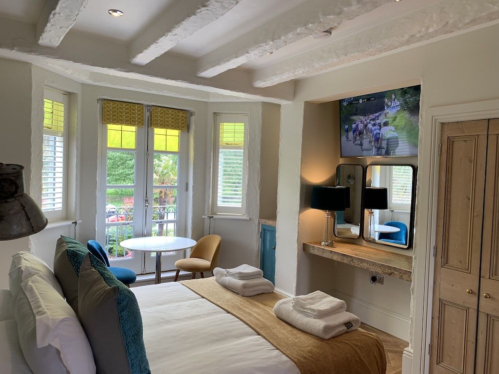 Bradleigh Lodge Deluxe Suite, Ensuite, Garden View (High Five ) 8