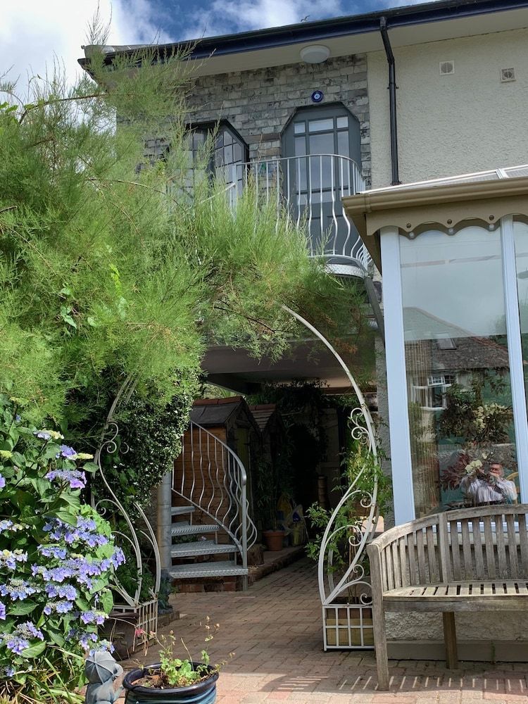 Bradleigh Lodge Deluxe Suite, Ensuite, Garden View (High Five ) 17