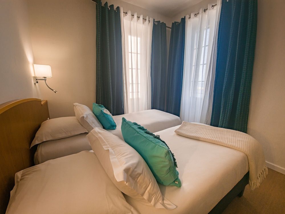 Hôtel Posta Vecchia Comfort Twin Room, Sea View 7