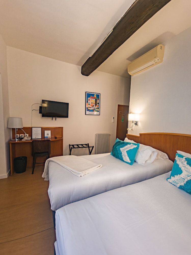 Hôtel Posta Vecchia Comfort Twin Room, Sea View 2