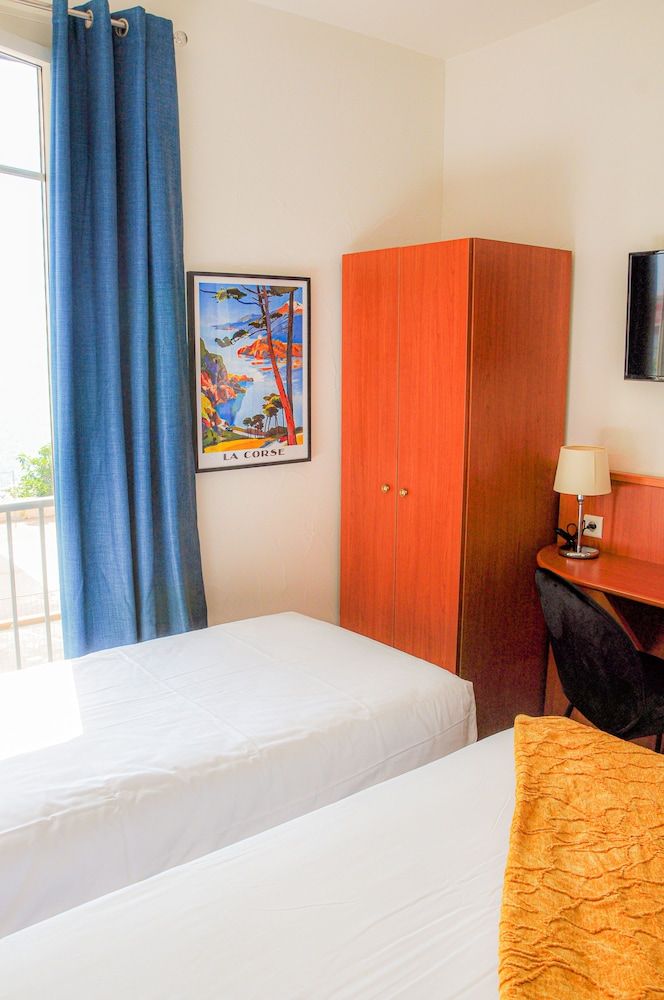 Hôtel Posta Vecchia Comfort Twin Room, Sea View 9