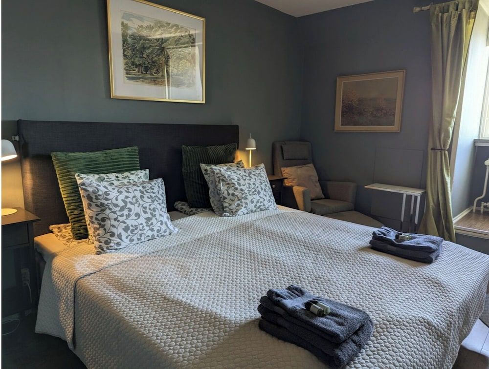 Brunsbo G:a Biskopsgård Hotell & Konferens Traditional Double Room, 1 Double Bed, Ensuite 3