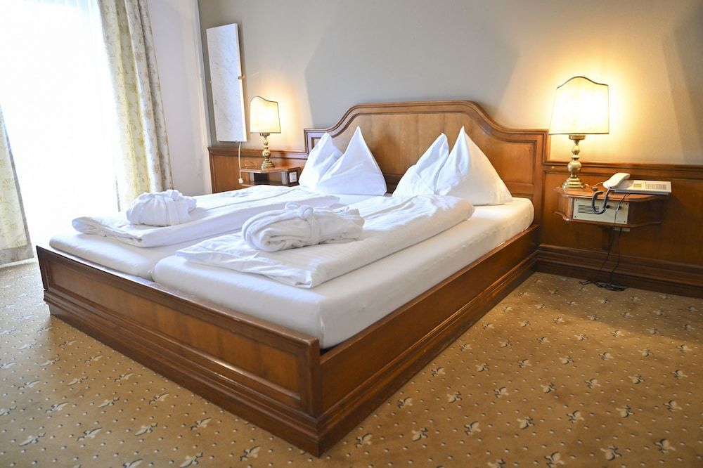 Standard Double Room, Balcony, Garden View