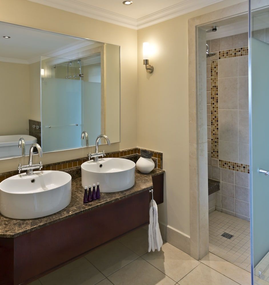 Avani Windhoek Hotel & Casino Avani Suite 4