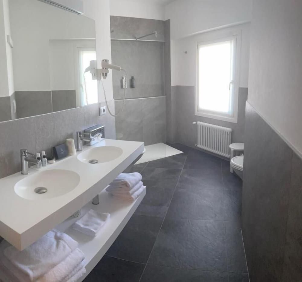 Hotel Là di Moret Executive Suite 3