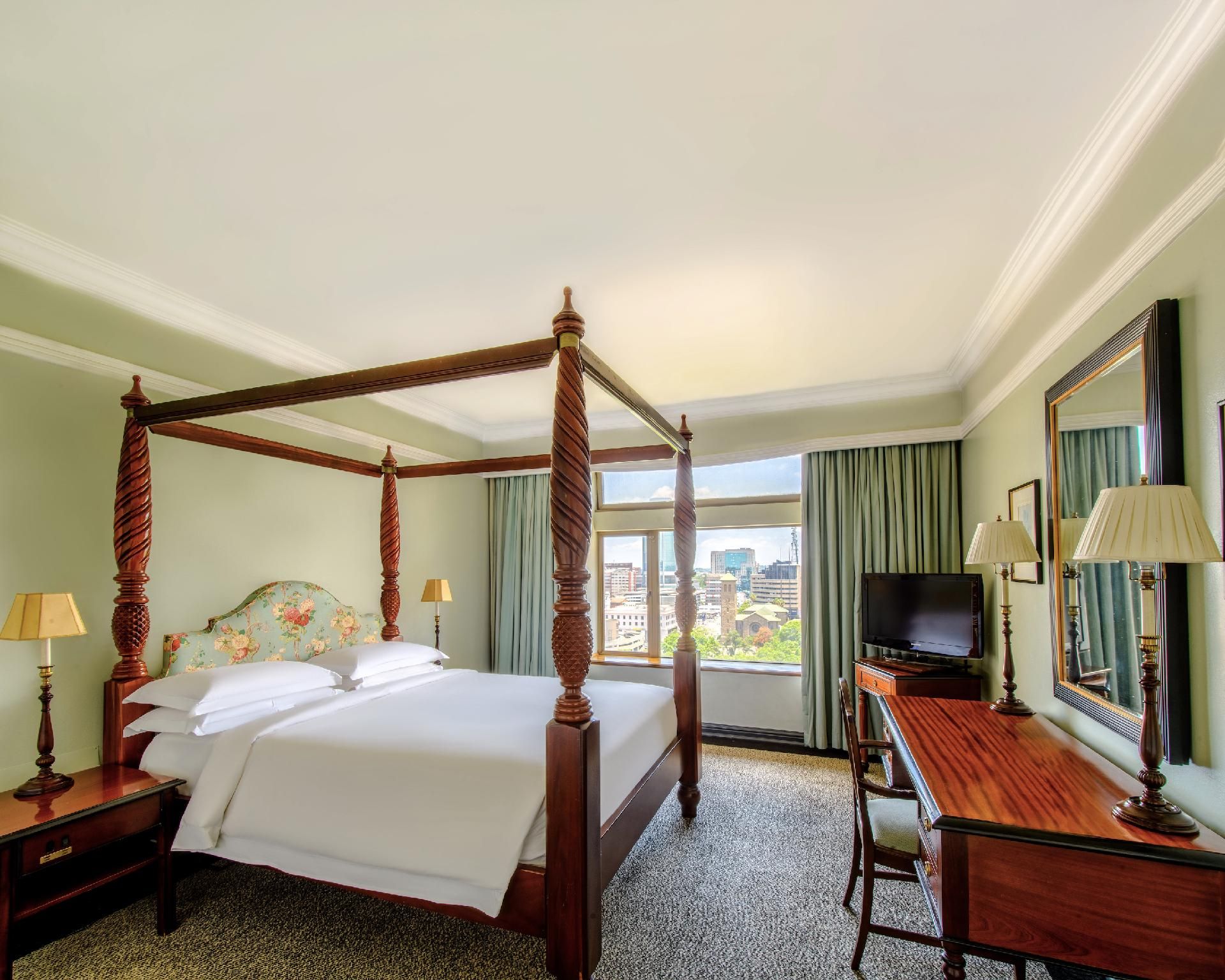 Regency Suite