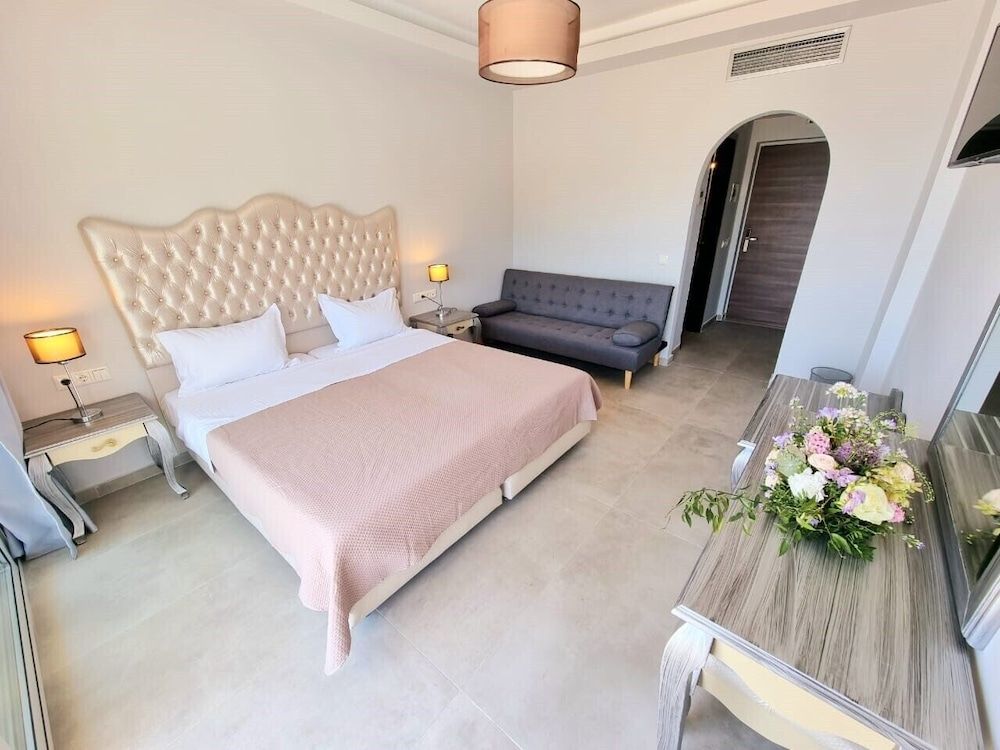 Deluxe Suite, Sea View
