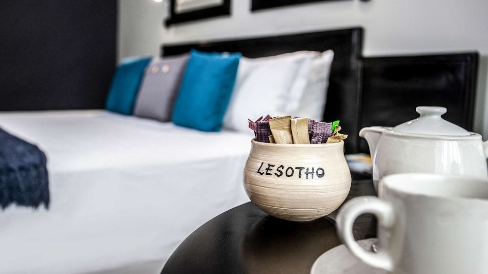 Avani Maseru Hotel Avani Pool View Room 3