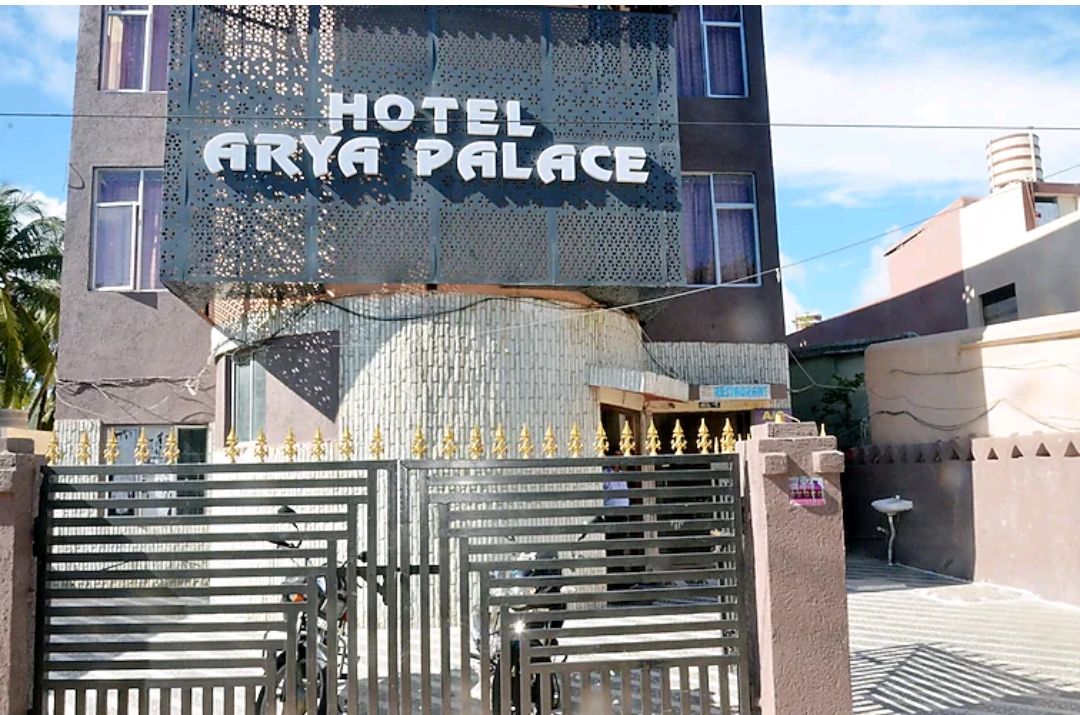 undefined Hotel Arya Palace 6