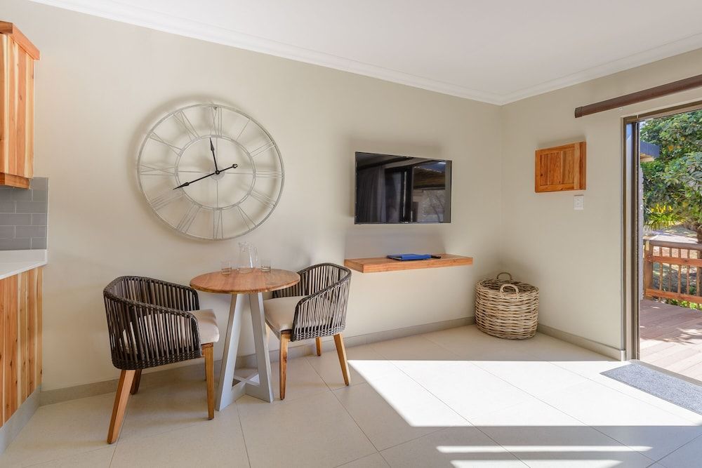 Kiara Lodge Luxury Studio with Patio Wheelchair Friendly