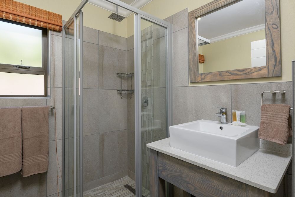 Kiara Lodge Three Bedroom Chalet 11